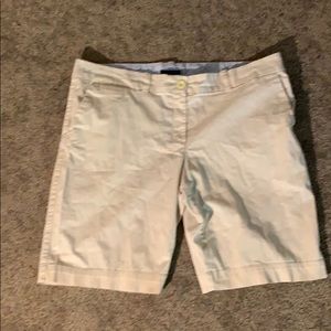 Tommy Hilfiger Size 16 Tan/Khaki Shorts